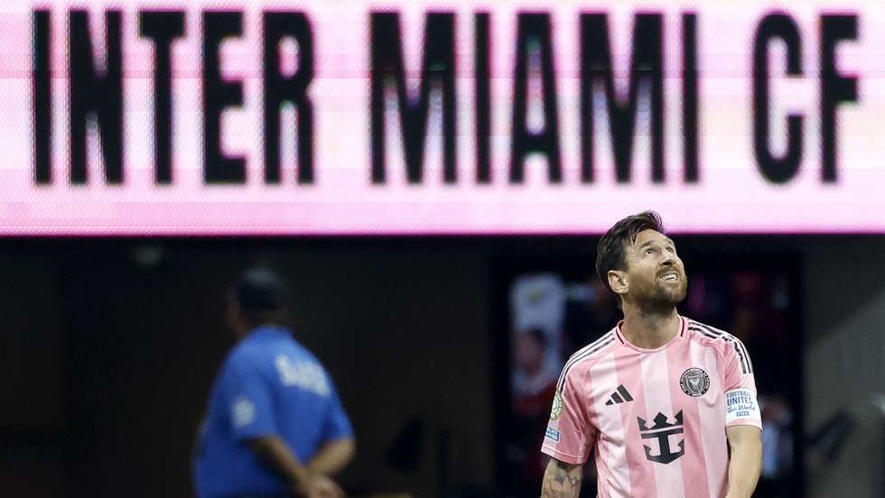 epa12186355 Lionel Messi of Inter Miami looks on during the FIFA Club World Cup 2025 match between Inter Miami and Porto in Atlanta, Georgia, USA, 19 June 2025.  EPA/ERIK S. LESSER