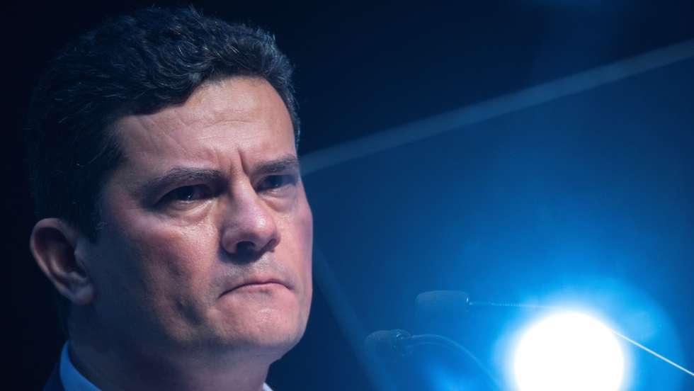 epa09574528 Former Brazilian judge Sergio Moro attends a meeting with supporters in Brasilia, Brazil 10 November 2021. Former Brazilian judge Sergio Moro, who imprisoned Luiz Inacio Lula da Silva and later became President Jair Bolsonaro's minister, joined the Podemos party on 10 November that hailed him as a possible presidential candidate for 2022.  EPA/Joedson Alves