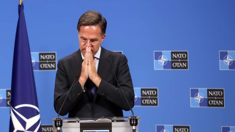 epaselect epa12347805 North Atlantic Treaty Organization (NATO) Secretary General Mark Rutte attends a joint press conference with the president of Estonia following their meeting at the NATO Headquarters in Brussels, Belgium, 03 September 2025.  EPA/OLIVIER HOSLET