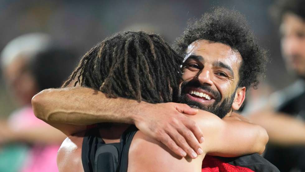 Elneny, que fez uma exibição monstruosa, e Salah, o MVP com um golo e uma assistências, foram dois destaques na vitória do Egito
