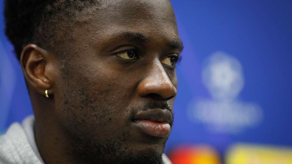 epa07973777 Lokomotiv Moscow forward Eder attends a press conference in Moscow, Russia, 05 November 2019. Lokomotiv Moscow will face Juventus FC in a UEFA Champions League match at Lokomotiv Stadium in Moscow on 06 November.  EPA/YURI KOCHETKOV