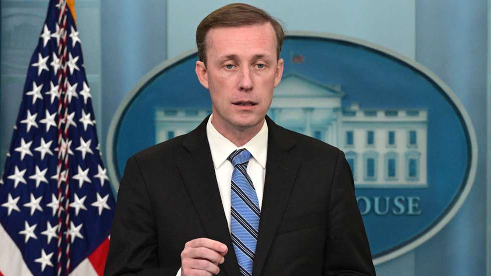 epa10195603 US National Security Advisor Jake Sullivan speaks to the media during the daily press briefing in the Brady Press Briefing Room of the White House in Washington, DC, USA, 20 September 2022.  EPA/Ron Sachs / POOL