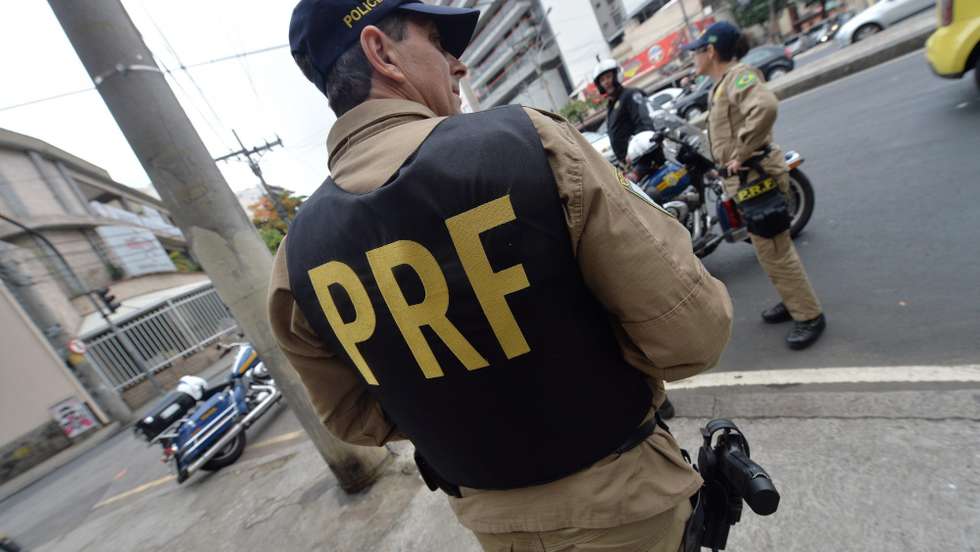 350 agentes policiais cumpriram 46 prisões e 90 mandados de busca
