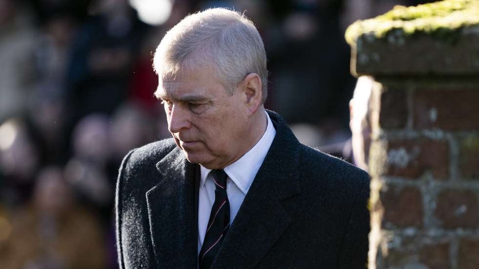 epa09479860 (FILE) - Britain's Prince Andrew, Duke of York arrives for a church service with Queen Elizabeth II (unseen) at St Mary the Virgin in Hillington, Norfolk, Britain, 19 January 2020 (reissued 21 September 2021). Prince Andrew on 20 September 2021 has been served with legal papers relating to a sexual assault lawsuit against him in the United States, US court documents show.  EPA/WILL OLIVER *** Local Caption *** 55780798