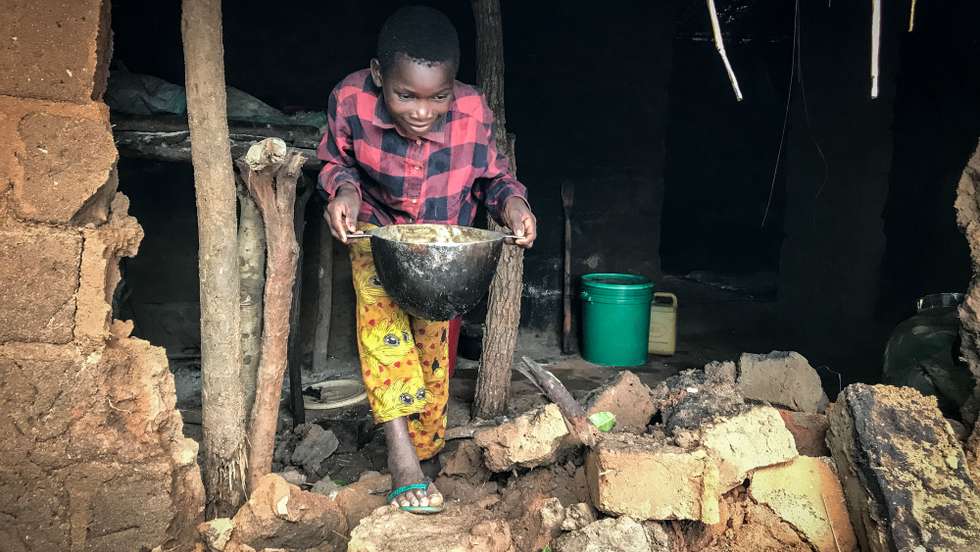 O ciclone Gombe provocou 11 mortes em Moçambique indica um balanço provisório hoje divulgado pelas autoridades moçambicanas, Meconta, Moçambique, 12 de março de 2022. A tempestade Gombe chegou à costa moçambicana na madrugada de sexta-feira na categoria de ciclone intenso com chuva torrencial e vento de 165 quilómetros por hora, com rajadas superiores a 200 km/hora. ANDRÉ CATUEIRA/LUSA