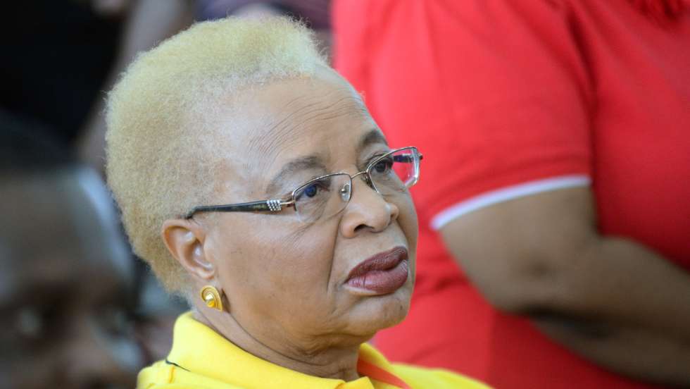 O membro do Comité Central da Frelimo, Graça Machel, reage à chegada à reunião do Comité Central do Partido Frelimo, em Maputo, Moçambique, 03 de maio de 2019. ANTÓNIO SILVA/LUSA