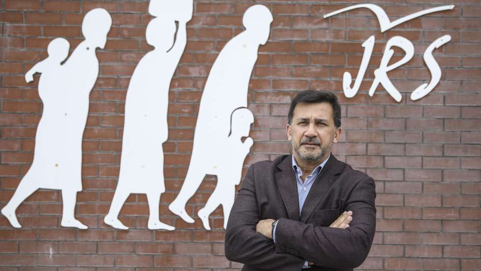 Entrevista com o diretor do Serviço Jesuíta aos Refugiados (JRS) e da Plataforma de Apoio aos Refugiados (PAR), André Costa Jorge, na sede do JRS na Alta de Lisboa, 22 de março de 2022. O diretor da Plataforma de Apoio aos Refugiados manifestou-se preocupado com a dispersão e a diversidade de processos de acolhimento em Portugal de refugiados ucranianos, denunciando a ausência de critérios sobre quem pode acolher e alertando para eventuais riscos.(ACOMPANHA TEXTO DO DIA 24/03/2022)  ANDRÉ KOSTERS/LUSA