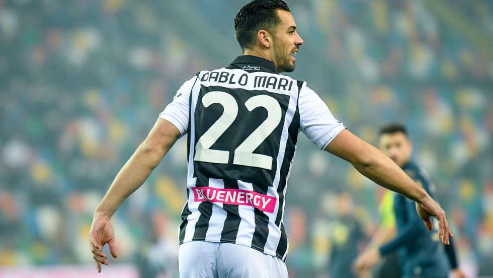 epa09733399 Udinese's Pablo Mari reacts during the Italian Serie A soccer match Udinese Calcio vs Torino FC at the Friuli - Dacia Arena stadium in Udine, Italy, 06 February 2022.  EPA/ETTORE GRIFFONI