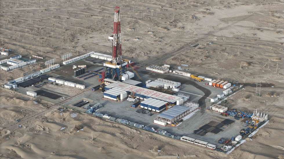 epa11910486 The "Shenditake 1," an ultra-deep borehole, in the hinterland of the Taklimakan Desert in the Tarim Basin, northwest China's Xinjiang Uygur Autonomous Region, 20 February 2025. China National Petroleum Corporation announced Thursday that it has completed the drilling of the deepest vertical well in Asia, as a borehole reached a depth of 10,910 meters in China's northwestern desert.  EPA/XINHUA / Hu Huhu CHINA OUT / UK AND IRELAND OUT  /       MANDATORY CREDIT EDITORIAL USE ONLY