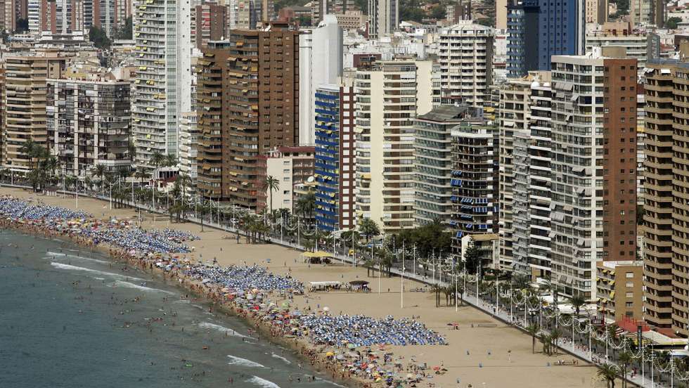 Benidorm, em Espanha, é um dos destinos tradicionais das viagens de finalistas dos estudantes portugueses