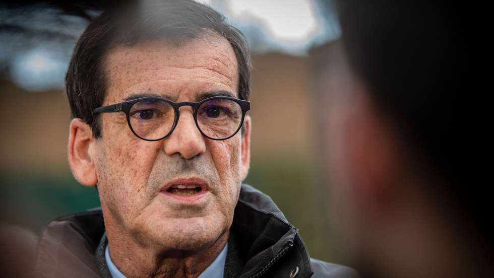 Rui Moreira, pesidente da Câara Municipal do Porto, fala aos orgãos de comunicação social, após a Polícia Municipal do Porto ter procedido à remoção de tendas no acampamento localizado na zona da Pasteleira, habitualmente utilizido por toxidependentes, foco de insegurança  associado ao consumo de droga, Porto, 06 de janeiro de 2023. RUI MANUEL FARINHA/LUSA