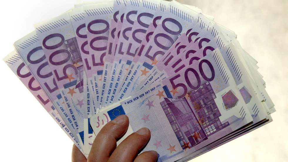 União Europeia disposta a desbloquear dez mil milhões de euros se Hungria cumprir reforma judicial