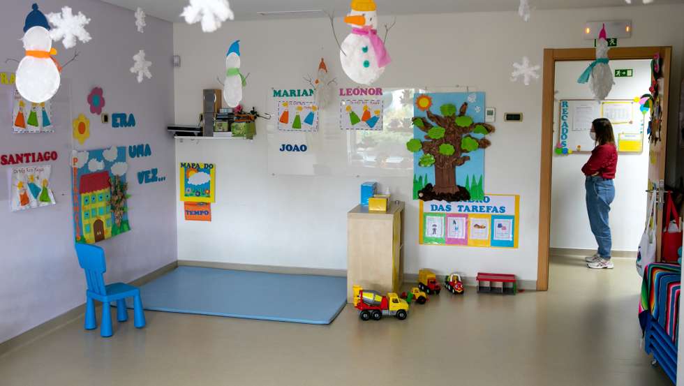 Aspeto de uma sala de aula da Creche Paço de S. Francisco, em Sacavém, 14 de maio de 2020. A creche reabre dia 18 de maio, dia definido pelo Governo para a reabertura com medidas de proteção adicionais. (ACOMPANHA TEXTO DE 15 DE MAIO DE 2020). JOSÉ SENA GOULÃO/LUSA