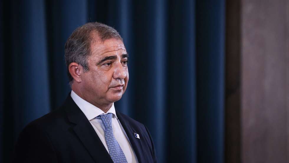 O Presidente do Governo Regional dos Açores José Manuel Bolieiro , usa da palavra durante a assinatura do contrato de financiamento dos investimentos previstos no PRR para a Região Autónoma dos Açores, no Palácio da Ajuda, em Lisboa, 02 de setembro de 2021. RODRIGO ANTUNES/LUSA