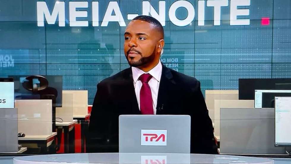 Hamilton Cruz era o apresentador do "Jornal da Meia-noite".