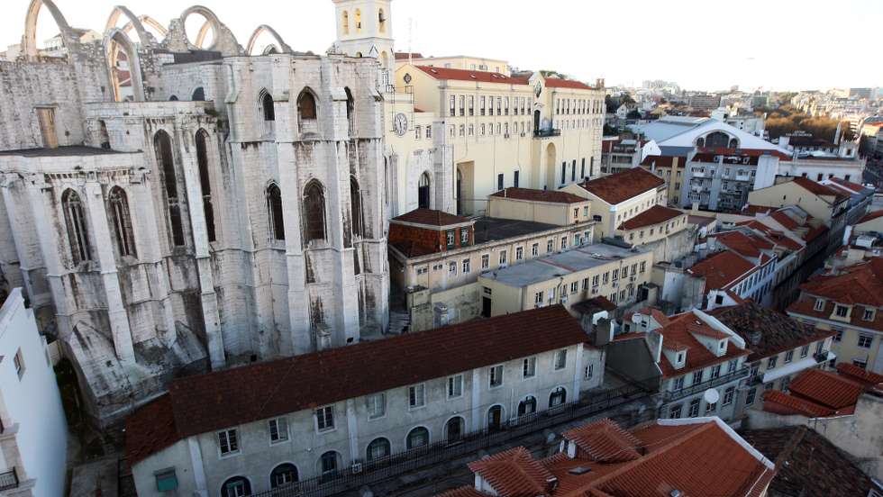 Vista geral das Ruinas e do Quartel do Carmo, em Lisboa a 4 de Março de 2008.  MANUEL DE ALMEIDA / LUSA