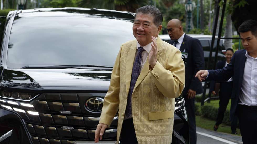 epa12322888 Thailand's acting Prime Minister Phumtham Wechayachai arrives for a cabinet meeting at the Government House in Bangkok, Thailand, 26 August 2025. Suspended Thai Prime Minister Paetongtarn Shinawatra will join today's cabinet meeting via Zoom, the Secretary-General to the Prime Minister Prommin Lertsuridej said. Thailand's Constitutional Court is set to rule on 29 August 2025 on Paetongtarn, who was suspended from office, about her controversial audio clip leak of a conversation between her and Cambodian's Senate President Hun Sen.  EPA/NARONG SANGNAK