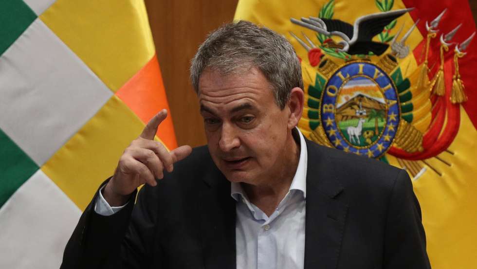 epa09943687 The former President of the Spanish Government Jose Luis Rodriguez Zapatero speaks to the media, in La Paz, Bolivia, 12 May 2022. Zapatero, said that due to the 'war' in Ukraine we are experiencing a moment in which it is going to be defined whether the 21st century will be one of 'military confrontations, of excluding nationalisms', or the 'Charter of the United Nations shall prevail'.  EPA/Martin Alipaz