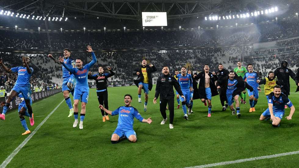 Nápoles fez a festa em Turim e título pode chegar já na próxima jornada em caso de vitória com a Salernitana e se a Lazio não ganhar ao Inter