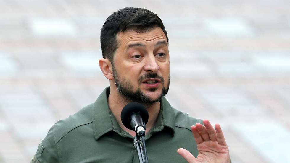 epa10185942 Ukrainian President Volodymyr Zelensky speaks during his meeting with European Commission President Ursula von der Leyen (not pictured) during their meeting in Kyiv, Ukraine, 15 September 2022. Ursula von der Leyen arrived in Kyiv to meet with top Ukrainian officials amid the Russian invasion.  EPA/SERGEY DOLZHENKO