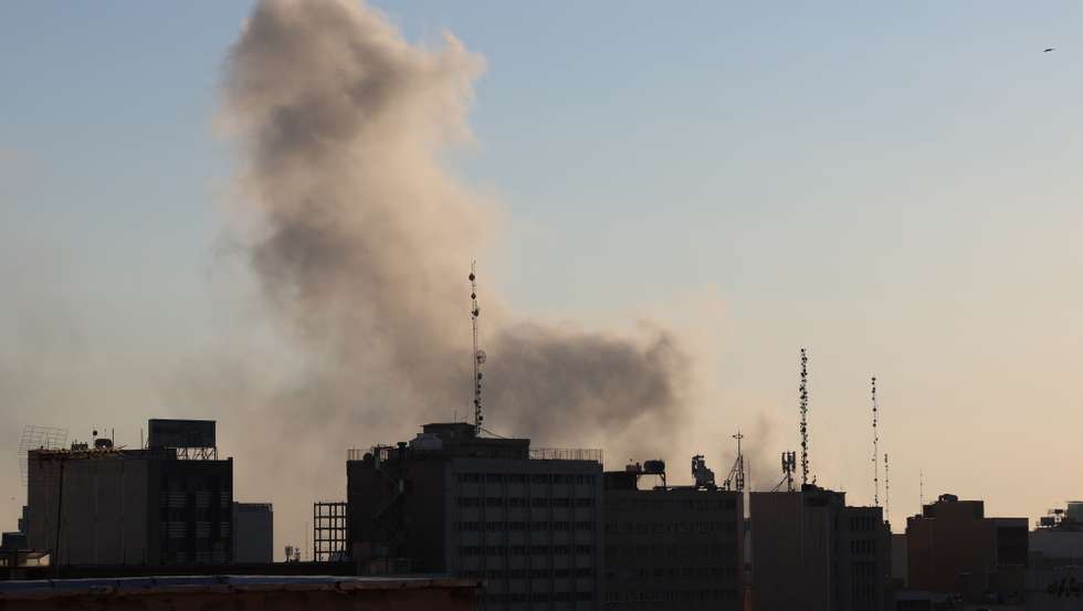 epa12791942 Smoke rises after an airstrike in central Tehran, Iran, 03 March 2026. A joint Israeli and US military operation continues to target multiple locations across Iran since the early hours of 28 February 2026.  EPA/ABEDIN TAHERKENAREH