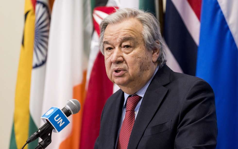 epa09856151 United Nations Secretary-General Antonio Guterres talks with reporters about UN efforts to help broker a humanitarian ceasefire between Russia and Ukraine at United Nations headquarters in New York, New York, USA, 28 March 2022.  EPA/JUSTIN LANE