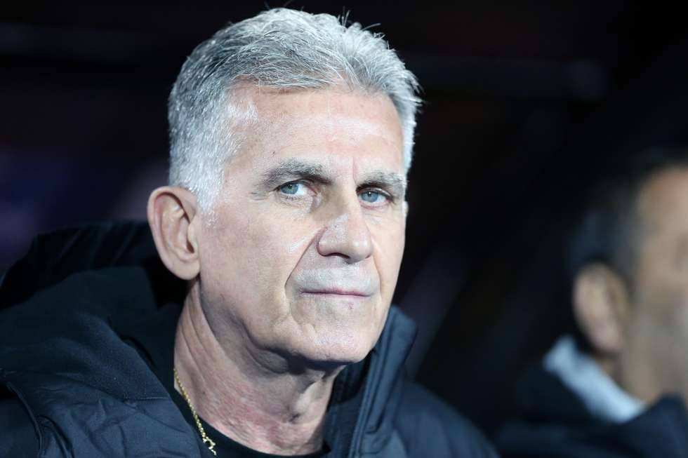 epa09850077 Egypt's head coach Carlos Queiroz reacts before the FIFA Qatar 2022 World Cup Africa qualifiers match between Egypt and Senegal at the International Cairo stadium in Cairo, Egypt, 25 March 2022.  EPA/KHALED ELFIQI