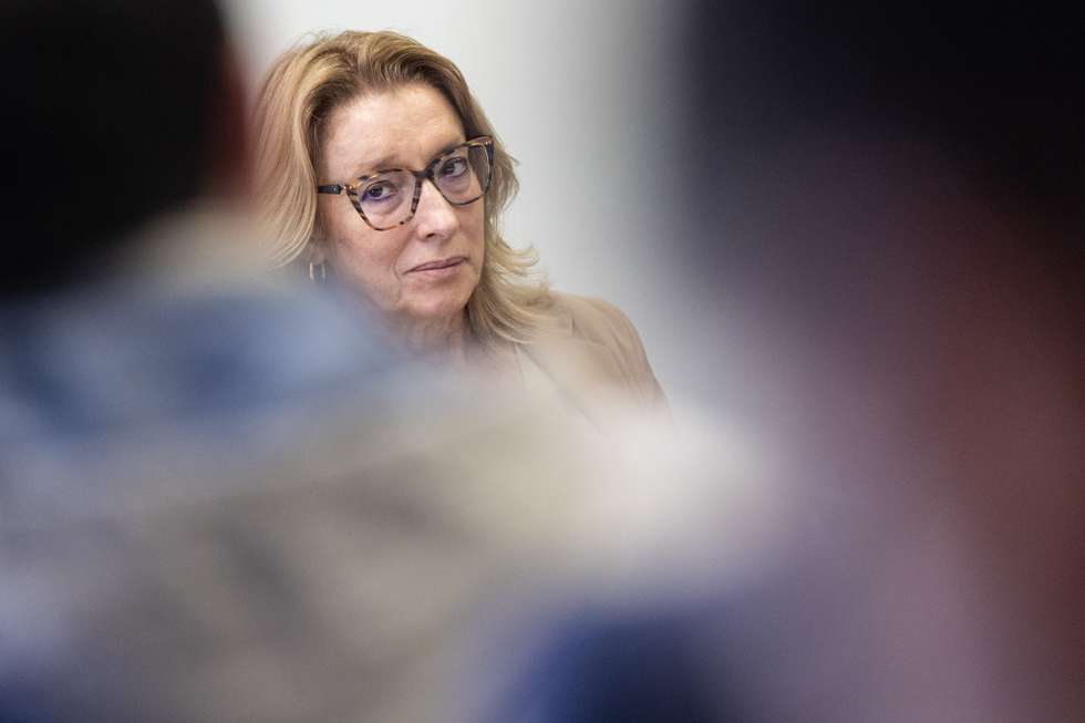 Rosário Palma Ramalho (E), ministra do Trabalho, Solidariedade e Segurança Social, visita a ENGENHO – Associação de Desenvolvimento Local do Vale do Este, Arnoso de Santa Maria, Braga, 23 de maio de 2024.  A associação tem como missão a promoção do desenvolvimento comunitário através da prestação de serviços à família e aos cidadãos ao longo da vida, no acompanhamento psicossocial e no apoio aos idosos. JOSÉ COELHO/LUSA