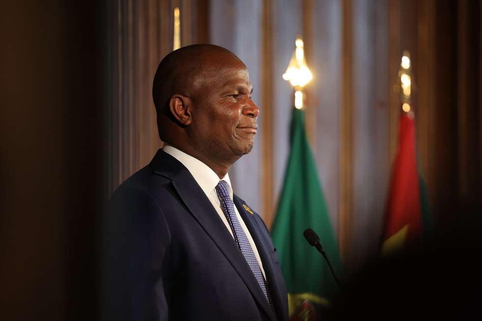 epa12580451 Mozambique's President, Daniel Chapo, attends a press conference during the VI Portugal-Mozambique Bilateral Summit, which runs under the slogan 'Portugal-Mozambique: partnership and prosperity', in Porto, Portugal, 09 December 2025.  EPA/ESTELA SILVA