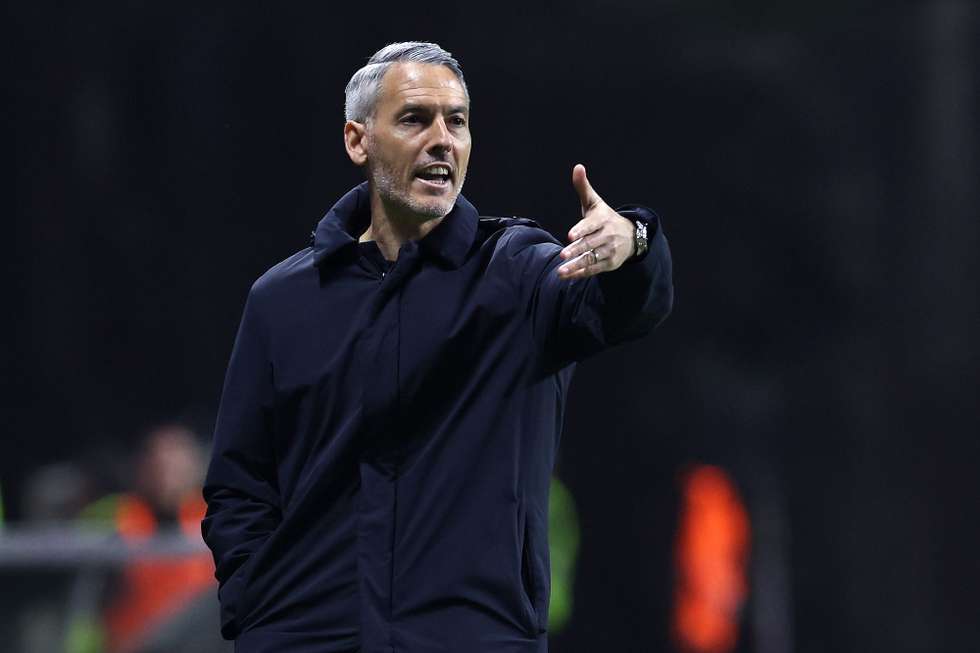 SC Braga head coach Carlos Vicens reacts during the Portuguese First League soccer match against FC Portomatch at Municipal de Braga, in Braga, Portugal, 22 March 2026. ESTELA SILVA/LUSA