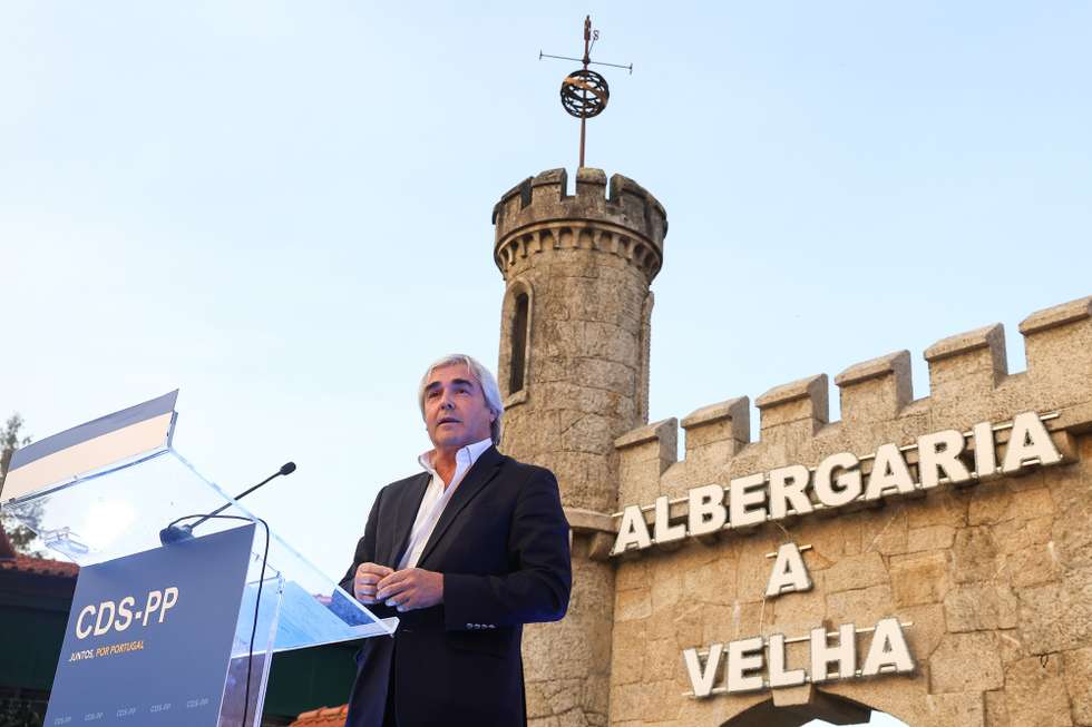 O presidente do CDS-PP, Nuno Melo, discursa na 'Rentrée' política do partido, em Albergaria-a-Velha, 19 de setembro de 2026. PAULO NOVAIS/LUSA