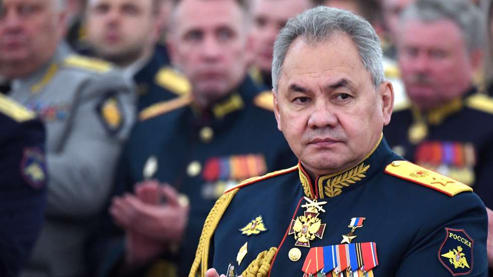 epa10025439 Russian Defence Minister Sergei Shoigu attends a meeting of Russian President Vladimir Putin with graduates of the Russian military schools during a meeting at the Kremlin in Moscow, Russia, 21 June 2022.  EPA/MIKHAIL METZEL / KREMLIN POOL / SPUTNIK / MANDATORY CREDIT