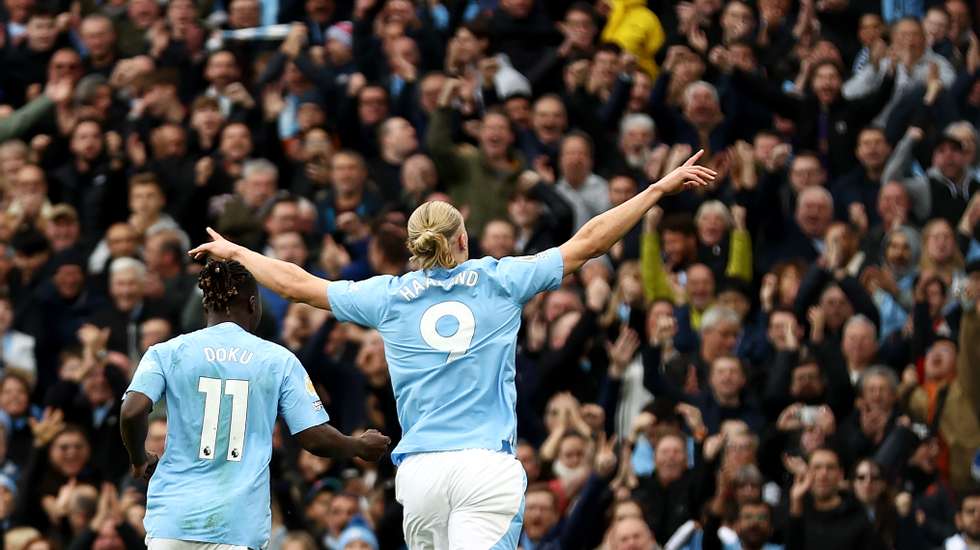 Erling Haaland voltou aos golos na Premier League num encontro em que Doku, a jogar à esquerda, mostrou de novo o porquê da aposta de Guardiola