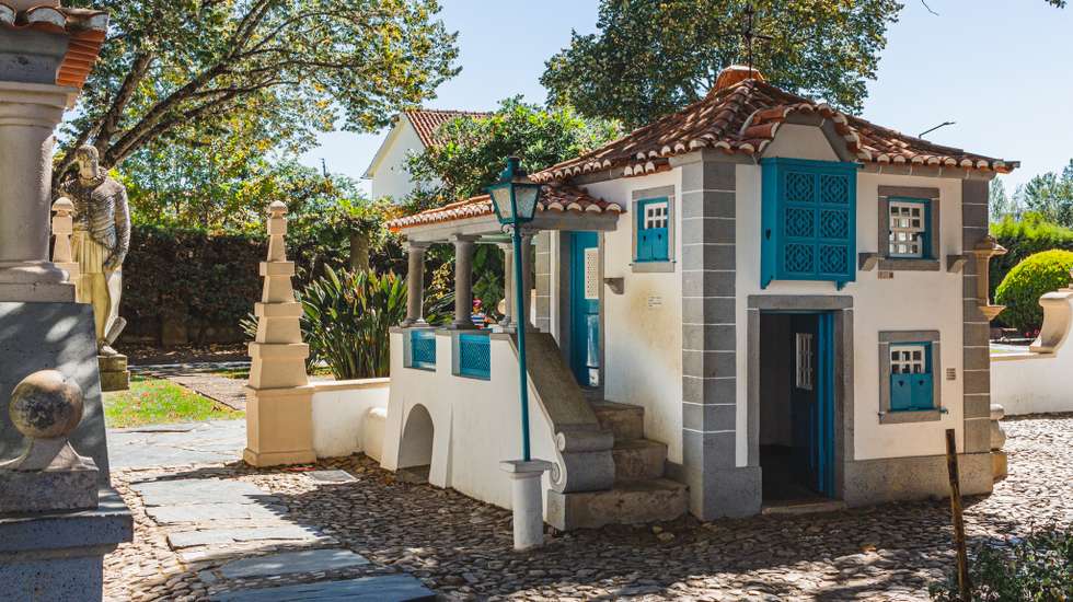 A "Fábrica de Emoções", atividade incluída no bilhete de acesso ao Parque, acontece diariamente, das 10h30 às 13h00 e das 14h00 às 16h30