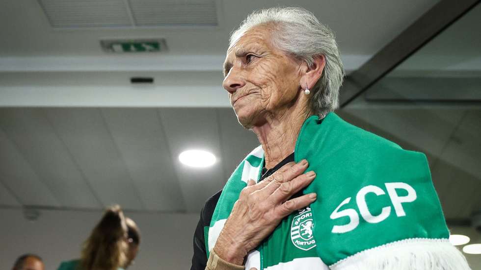 Maria Elvira, de 82 anos, perdeu a casa nos incêndios da última semana