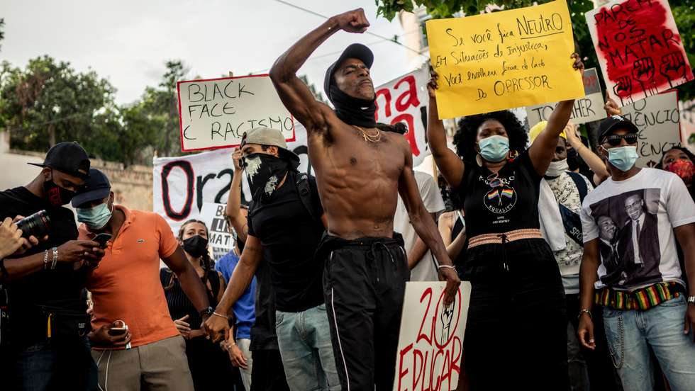 No dia 6 de junho do ano passado realizou-se uma grande manifestação contra o racismo em Lisboa, associada ao movimento "Black Lives Matter"