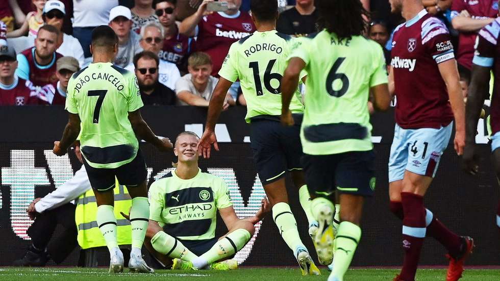 O avançado de 22 anos estreou-se a marcar na Premier League de grande penalidade