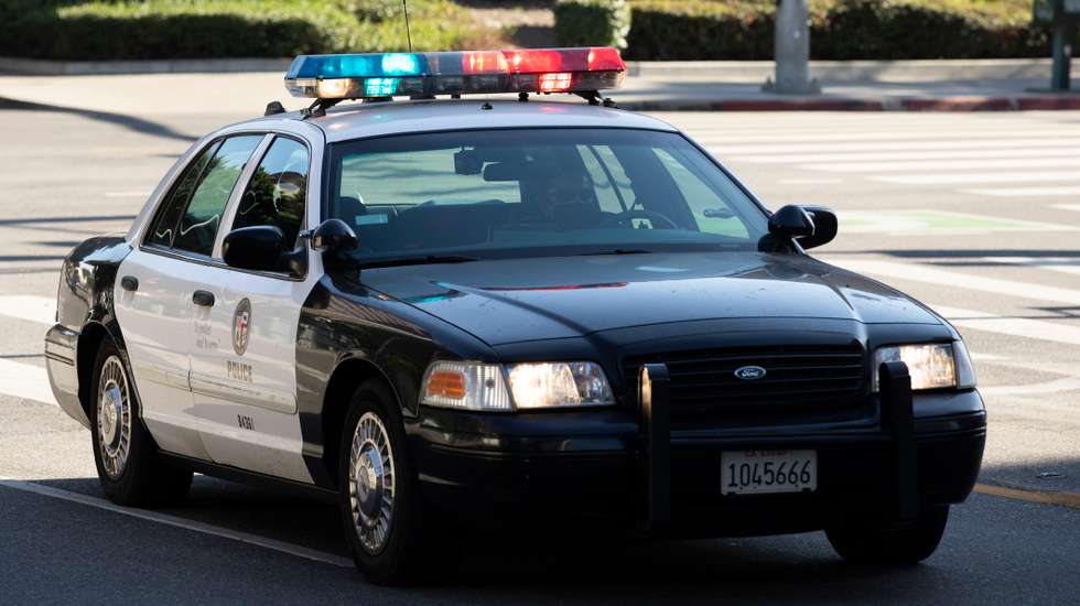 Um carro-patrulha do Departamento da Polícia de Los Angeles