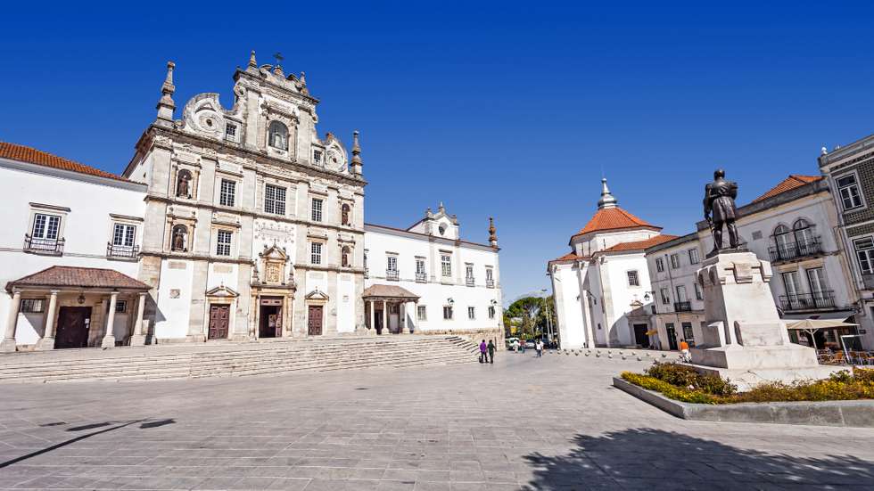 oi uma das cinco mulheres que, em dezembro de 1976, chegaram à liderança de municípios portugueses nas primeiras autárquicas após o 25 de Abril