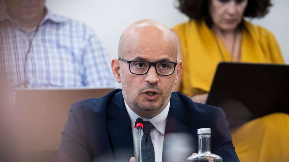 Se eleito, João Leão poderá vir a fiscalizar fundos europeus do atual e do anterior Governo, dos quais fez parte.