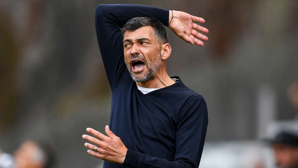 Sérgio Conceição assumiu alguns erros da equipa sobretudo na primeira parte mas visou atuação de Hugo Miguel na derrota em Braga