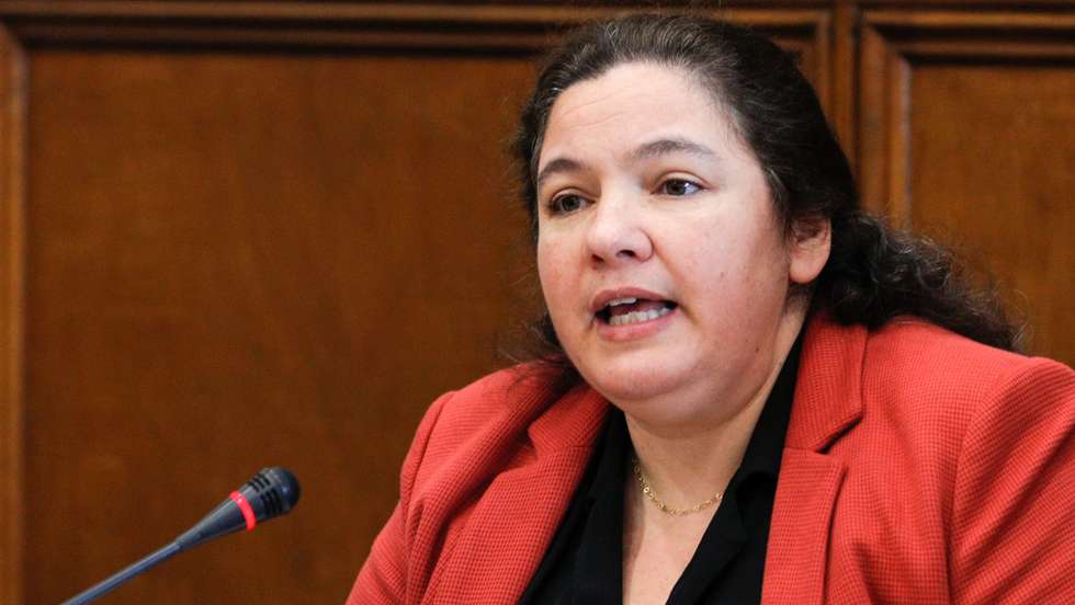 A ministra da Modernização do Estado e da Administração Pública, Alexandra Leitão, durante a sua audição na Comissão de Administração Pública, Modernização Administrativa, Descentralização e Poder Local, na Assembleia da República, Lisboa, 03 de março de 2020. ANTÓNIO COTRIM/LUSA