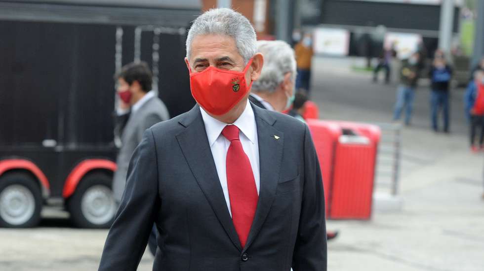 Direção liderada por Luís Filipe Vieira vai ter mais encontros para "monitorizar os impactos da crise provocada pela pandemia"