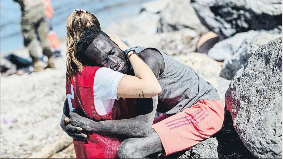 A fotografia divulgada pela Cruz Vermelha espanhola no Twitter