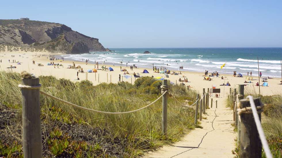 Há um efetivo aumento de 17% na procura dos europeus para viajar esta primavera e verão em relação ao ano passado, que é liderado pela Espanha, que concentra 14% dos viajantes, seguida da Itália (11%), França (8%), Portugal e Grécia (ambas com 6%)