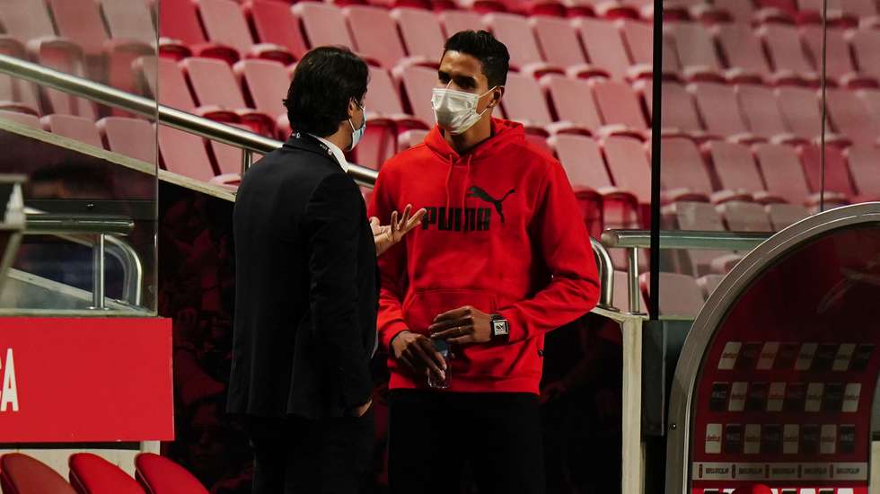 Lucas Veríssimo chegou a Portugal no dia 7 de manhã, um domingo, tendo conhecido o Benfica Campus, no Seixal, e o Estádio da Luz, onde assistiu no dia seguinte ao Benfica-Famalicão