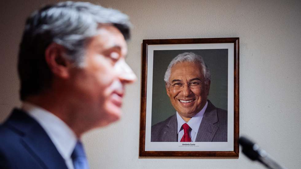 José Luís Carneiro mantém agenda como ministro e diz que respeitará "ética republicana".