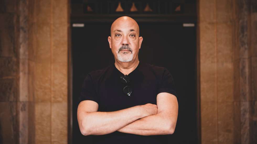 "Escrever sobre arte é como uivar à lua, porque é inútil e talvez mesmo fútil, mas há sempre a esperança de que algum eco responda, também ele perdido numa mesma atração"