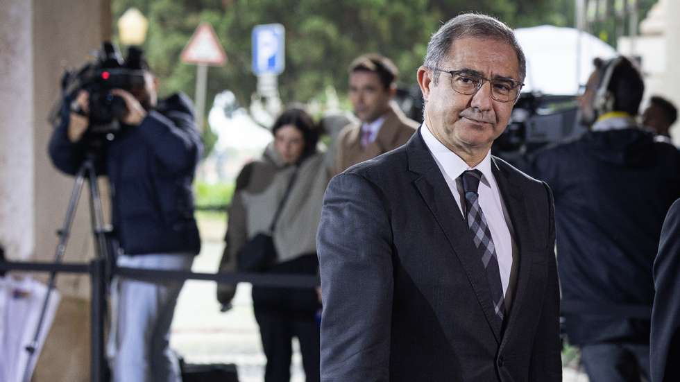 O líder do CESA destacou ainda que as propostas orçamentais apresentam como novidade a "possibilidade de haver endividamento", depois de nos últimos anos o Governo Regional ter implementado uma política de endividamento zero