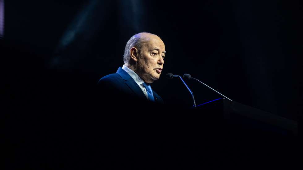 Pinto da Costa voltou a apontar o dedo a André Villas-Boas, referindo que questão do fair play financeiro é um "papão" lançado pelo adversário
